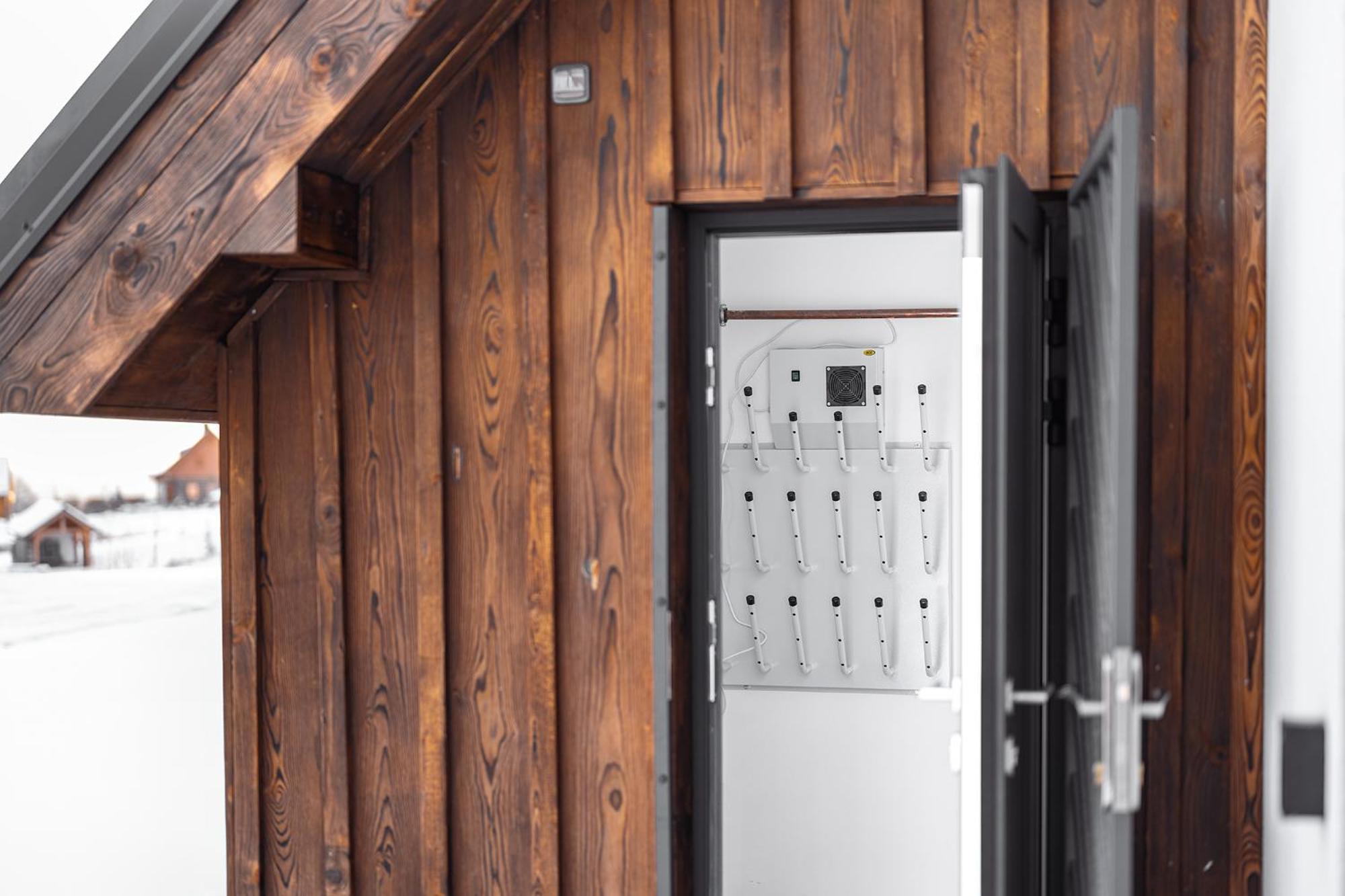 Roubenka "Tam Kde Lisky Davaji Dobrou Noc" Vila Černý Dŭl Exterior foto